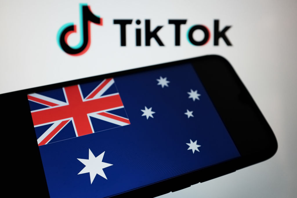 Australia Urged to Extend TikTok Ban to WeChat