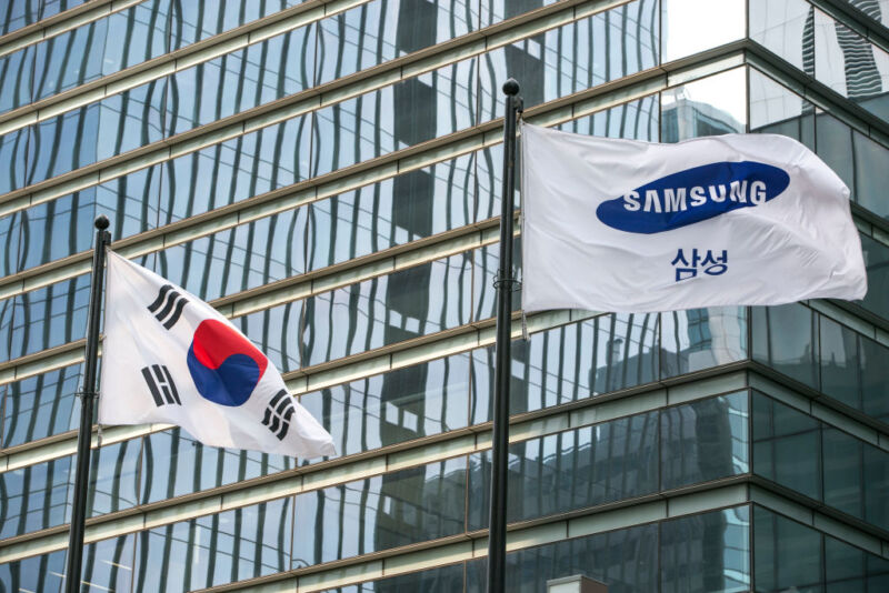Samsung’s profits are down 95 percent for a second consecutive quarter